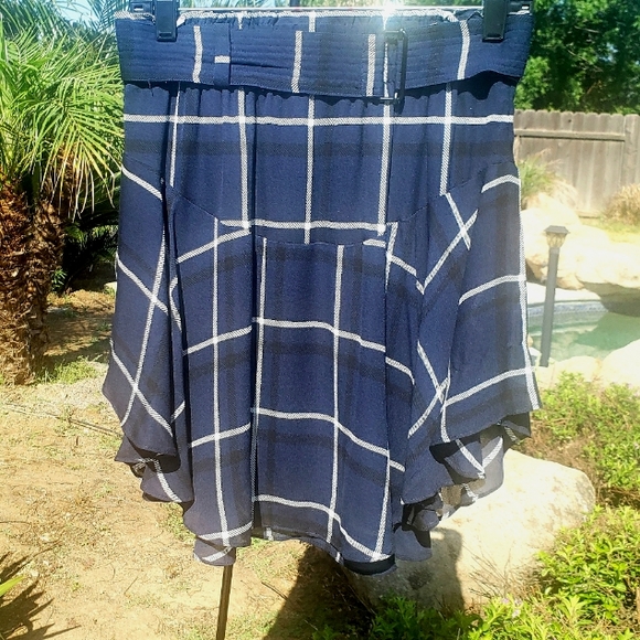 Luxury ALC Skirt Plaid Navy Black White Mini NEW 💙 Ret $395- - Picture 7 of 13
